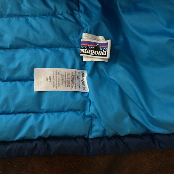 Patagonia Boys' Down Sweater Large (12) - Picture 4 of 4